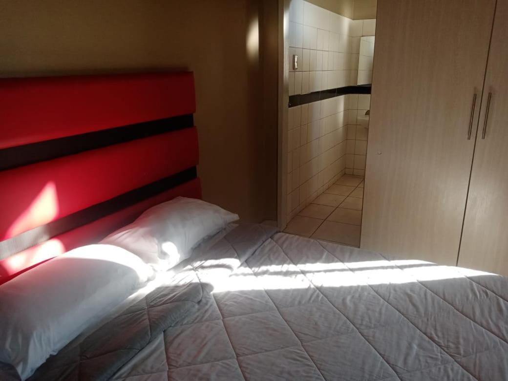 Ebony Guest House 프레토리아 외부 사진